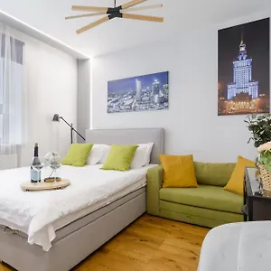 Lumina Design With Beautiful View Apartament